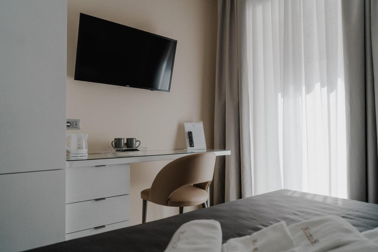 Rimir Hotel & Centro Benessere 蒙特齐尔佛奈 外观 照片